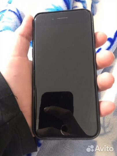 iPhone 8, 64 ГБ