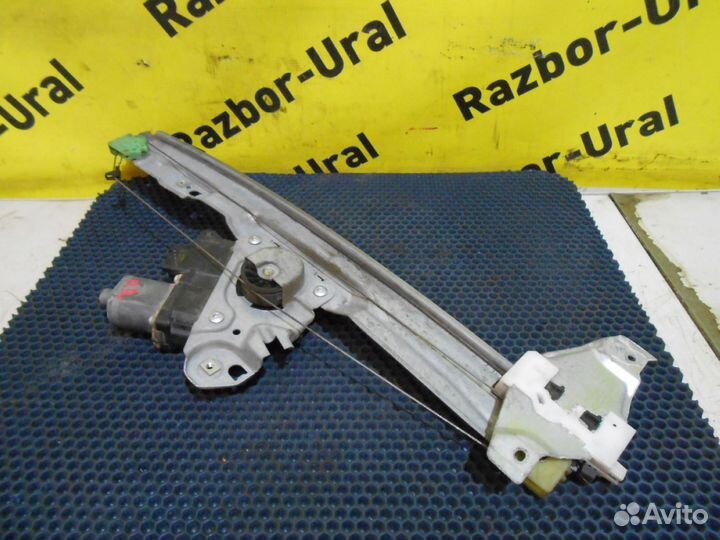 Стеклоподъемник передний правый Пежо 308