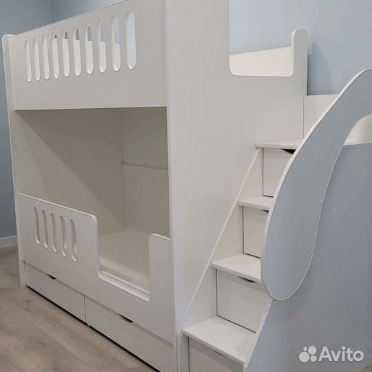 Детская кровать двухъярусная новая
