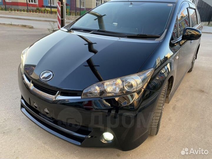Toyota Wish 1.8 CVT, 2012, 58 425 км