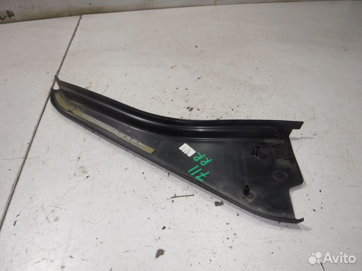 Накладка двери задней Focus 2 рест