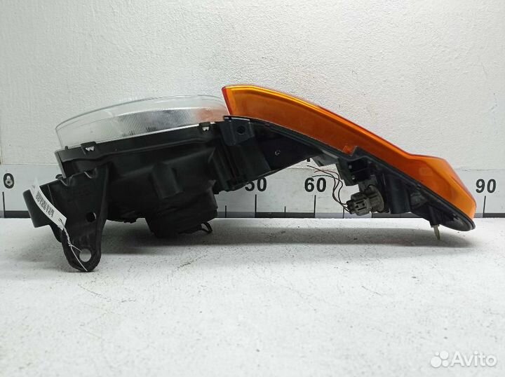 Фара правая Toyota FJ Cruiser