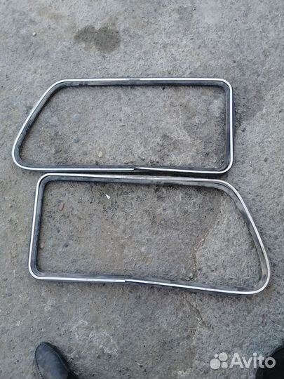 Резинки на задние стекла 2121 Нива целые, с замком