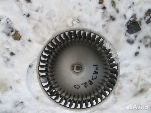 Моторчик печки MMC Pajero