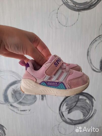 Кроссовки 19 размер для девочки