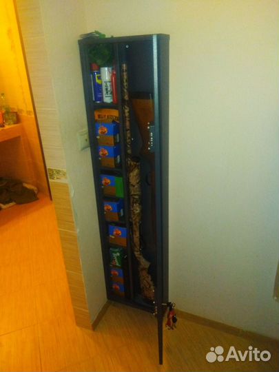 Сейф металлический