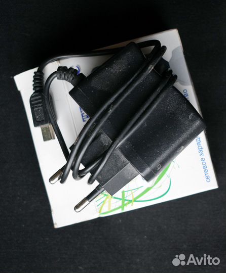 Зарядка для телефона