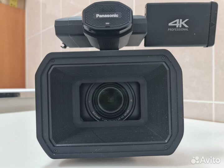 Видеокамера panasonic 4k HC-Х1