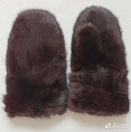 Редкая вещь Варежки из норки