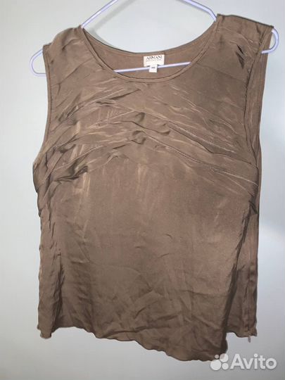 Топ Armani