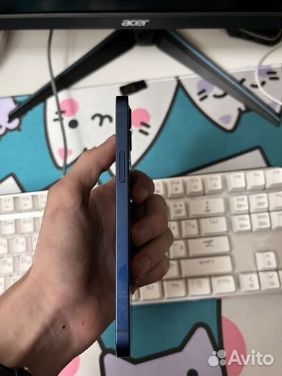 iPhone 12, 64 ГБ