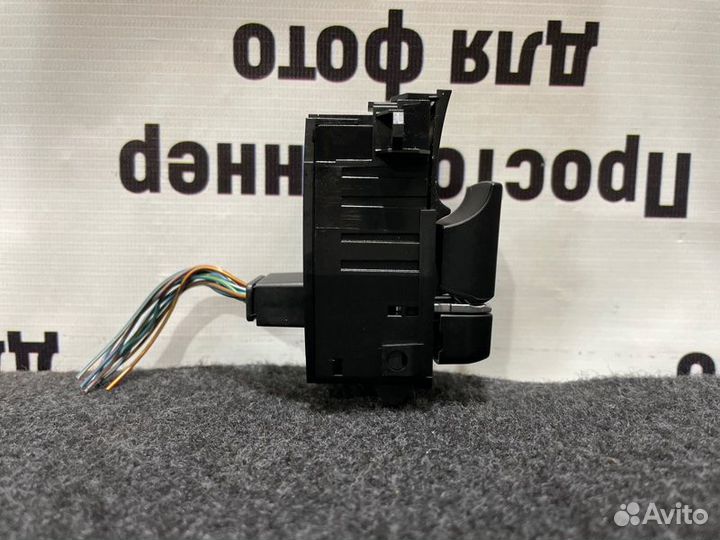 Кнопка стояночного тормоза Bmw 523I F10 N20B20B