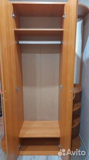 Шкаф в прихожую