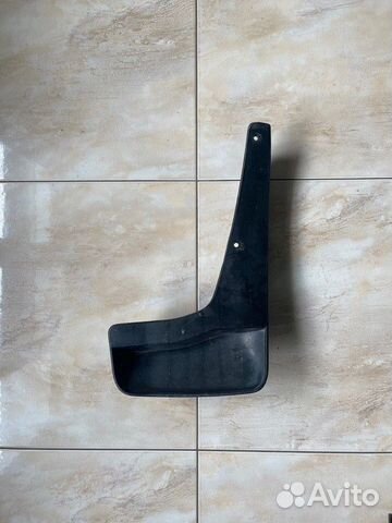 Брызговик задний левый Mitsubishi Outlander Xl С