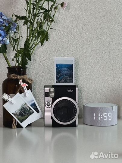 Плёночный фотоаппарат Instax Mini 90 в аренду