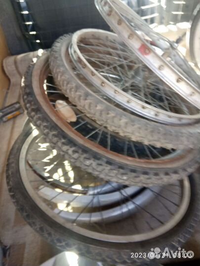 Велосипед аист с запчастями под восстановление