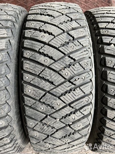 Goodyear Ultragrip Ice Arctic 185/65 R15 88T