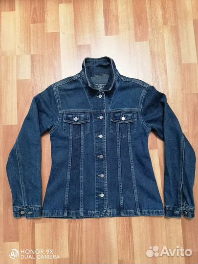 Джинсовая куртка