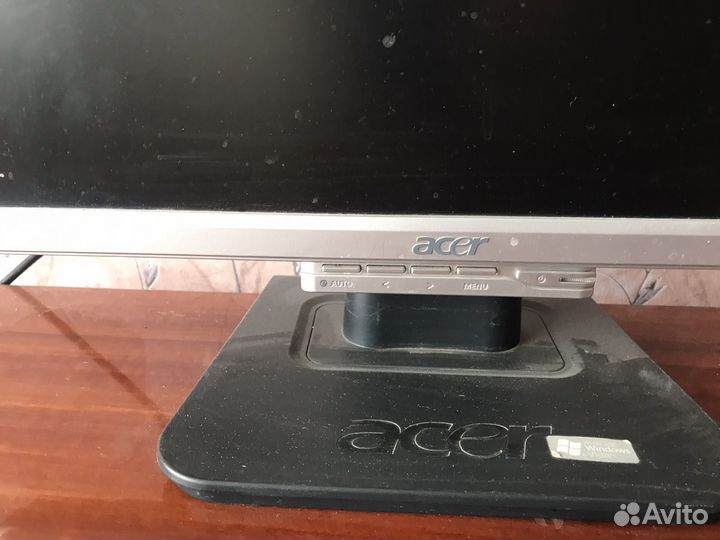 Монитор 19 дюймов