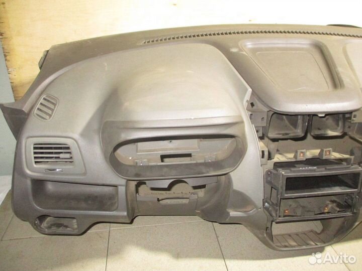 Торпедо Chevrolet Cobalt 2