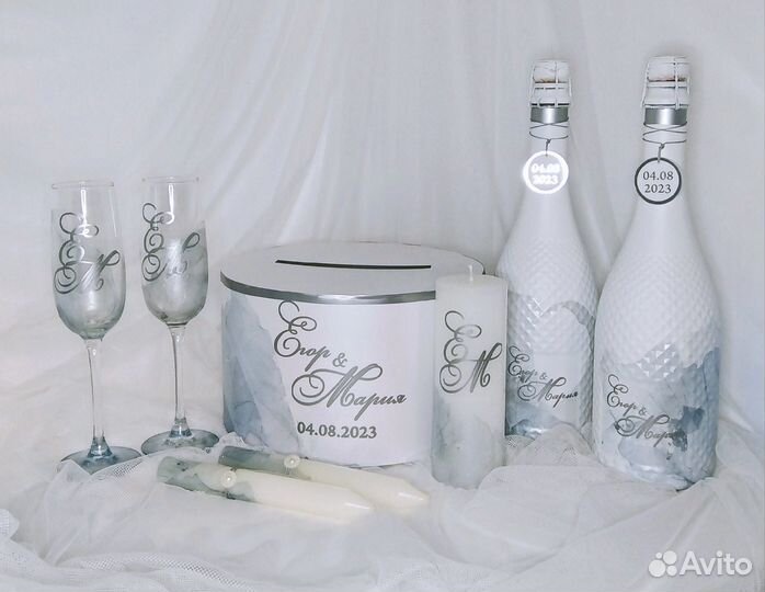 Свадебные бутылочки, казна, свечи, фужеры