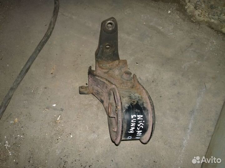 Подушка двигателя nissan cd20 sunny n14