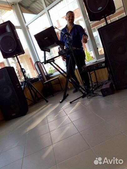 DJ Диджей - живой вокал