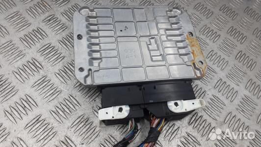 Блок управления двс mitsubishi pajero 4 (4DN06PC01