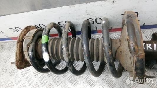 Стойка передняя левая volvo XC90 1 (HKR16K501)