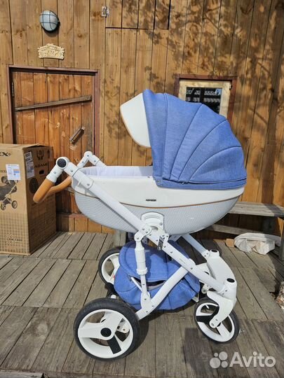 Продам коляску 3 в 1