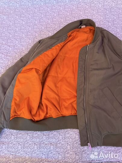 Бомбер женский