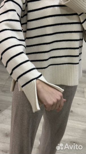 Кофта вязанная