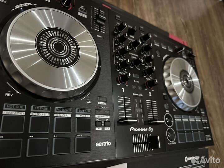 Dj контролер Pioneer DDJ-SB3