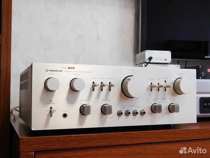 Усилитель Pioneer A-004