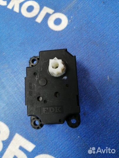 Моторчик заслонок отопителя Skoda Octavia A5