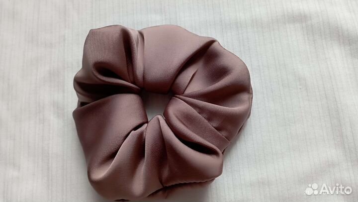 Резинка на волосы