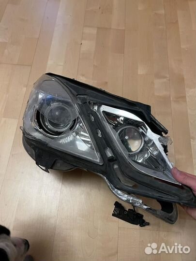 Фара правая w212 дорест
