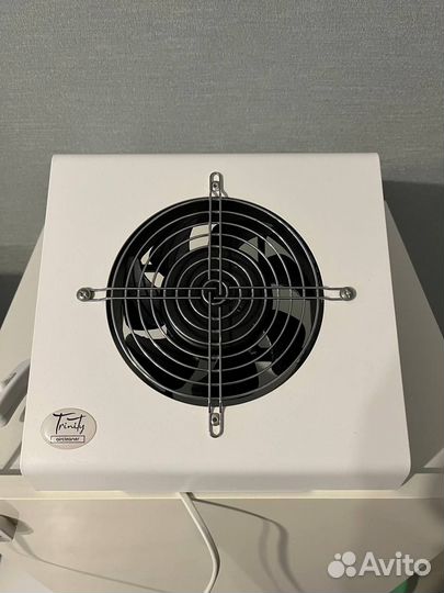 Пылесос для маникюра Trinity AirCleaner