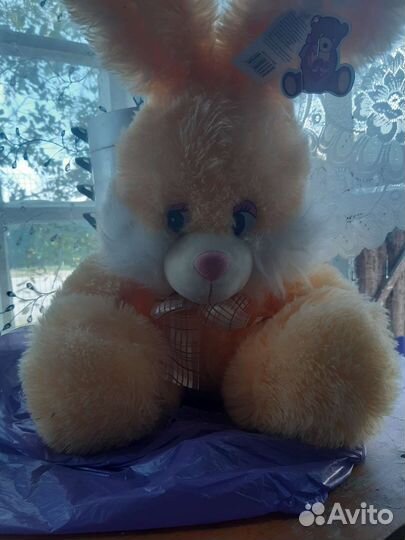 Плюшевый медведь