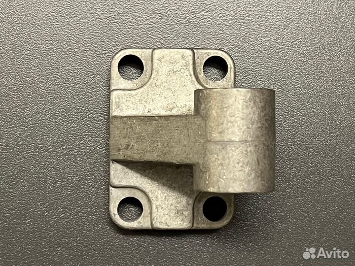 Шарнирное крепление Camozzi vdma 50 новое, 2 шт