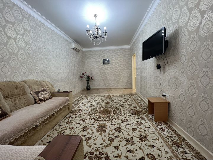 2-к. квартира, 71 м², 1/4 эт.