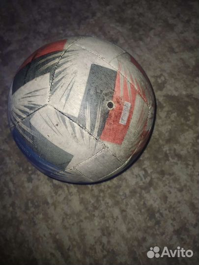 Футбольный мяч adidas tsybasa