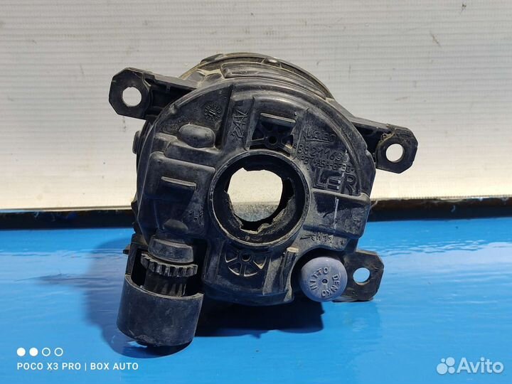 Фара противотуманная Citroen C4 B7 с дефектом