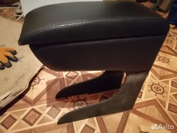 Подлокотник рено дастер