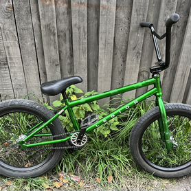 BMX Mongoose Legion L100