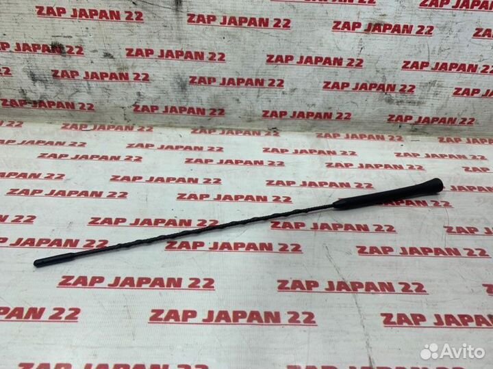 Антенна Toyota Rav4