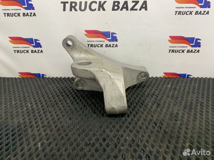 Кронштейн двигателя задний левый