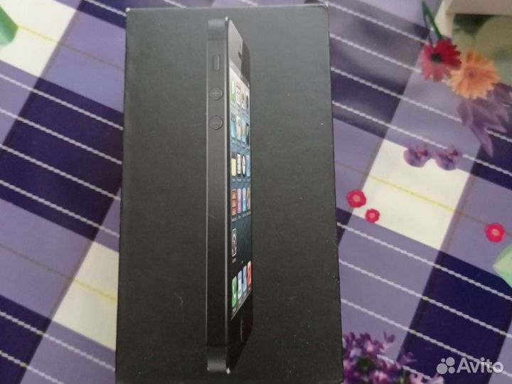 Телефон iPhone 5s