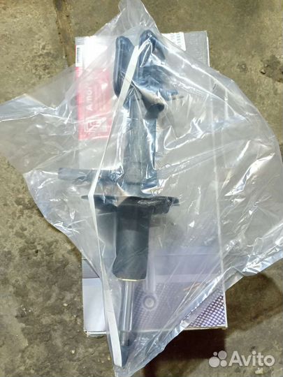 Амортизатор передний левый ваз 2109,2114