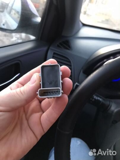 Парктроник Солярис 1 2012 г 1,6